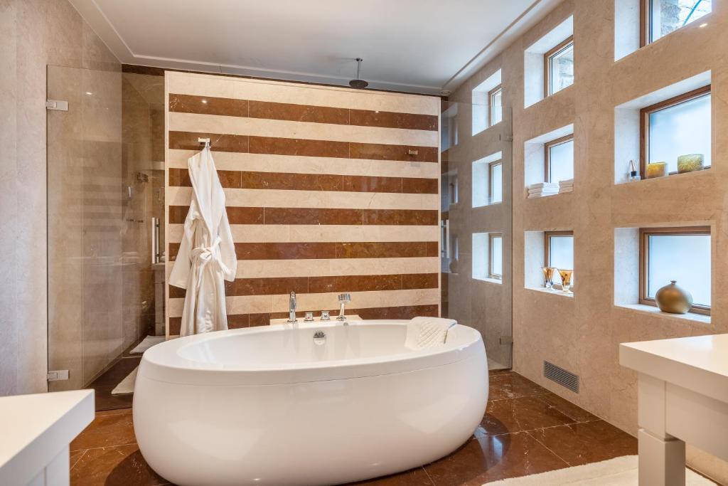 Villa des Roses room 4